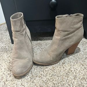 Just Fab Gray Suede Booties - size 9